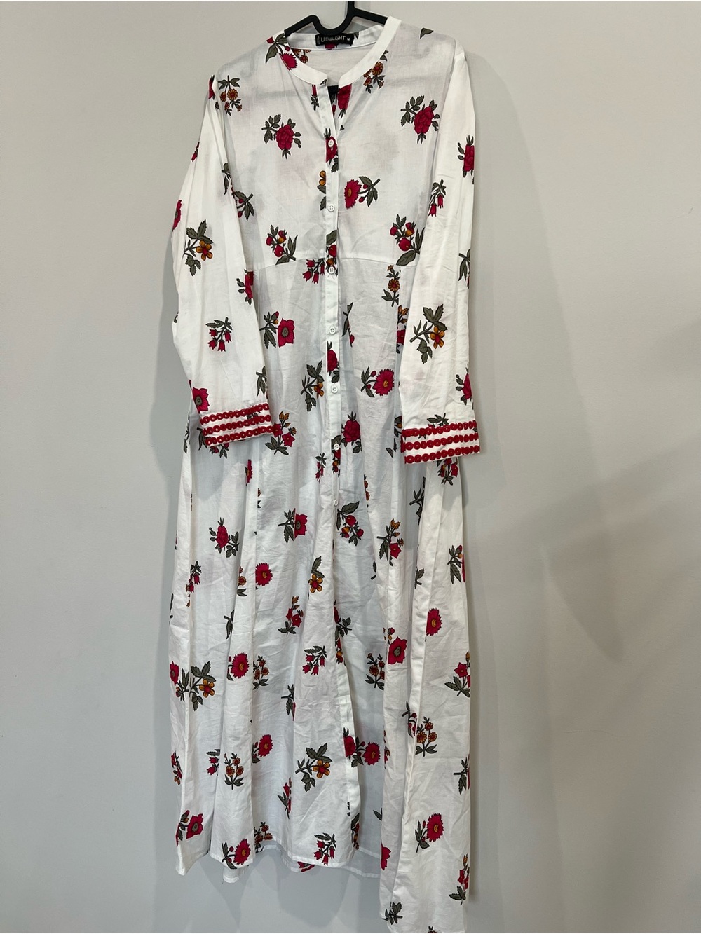 Limelight White Floral Long Sleeve Maxi Dress with Red Flower Print medium